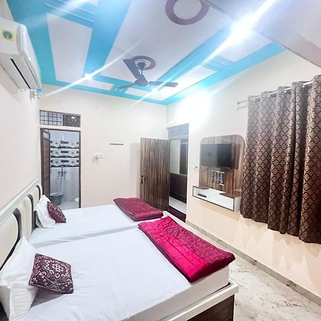 The Orchid Villa Homestay - Walkable Distance From Taj Mahal Agra  Exterior foto