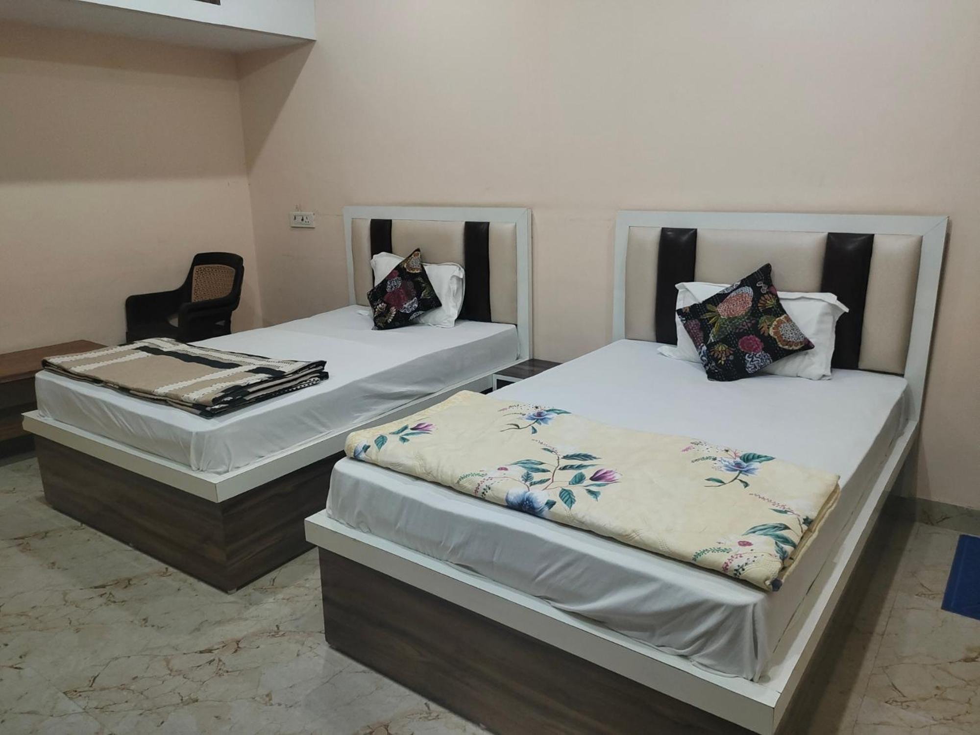 The Orchid Villa Homestay - Walkable Distance From Taj Mahal Agra  Exterior foto